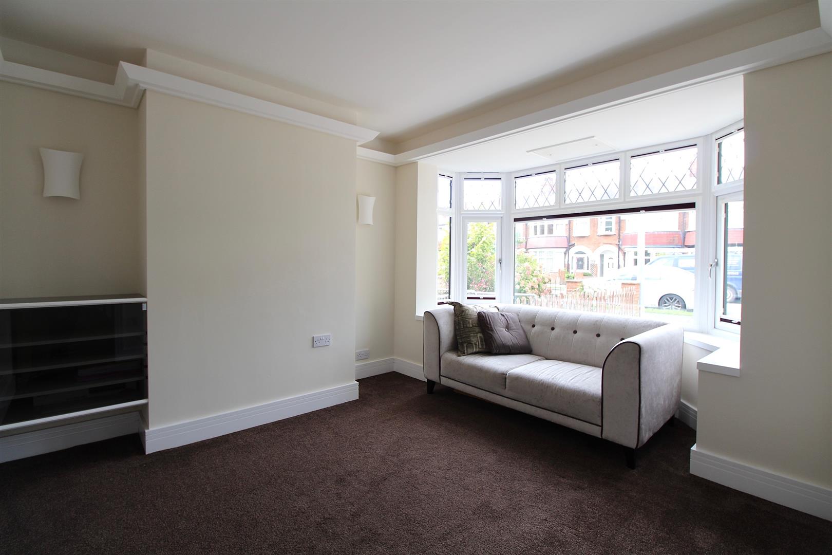 Kenilworth Avenue, Hull Symonds & Greenham